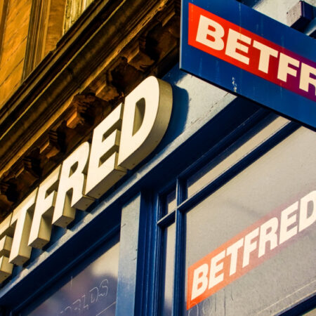 Britischer Glücksspielanbieter Betfred verlost 5 Millionen britische Pfund am ersten Weihnachtstag